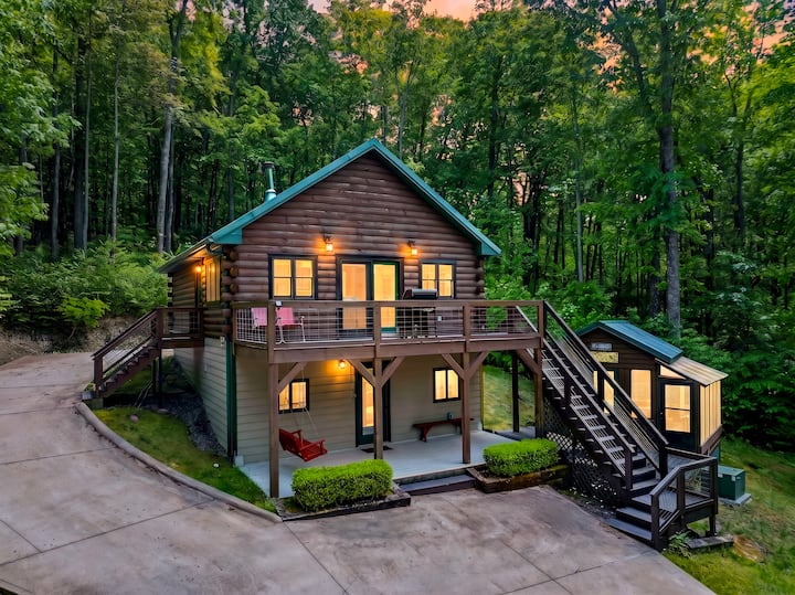 Cozy Cabin + Bunks + Firepit • Brevard + Falls - Lake Toxaway, NC