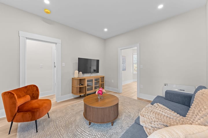 Renovated Modern 3br Close To Downtown And Fenway - Boston, MA