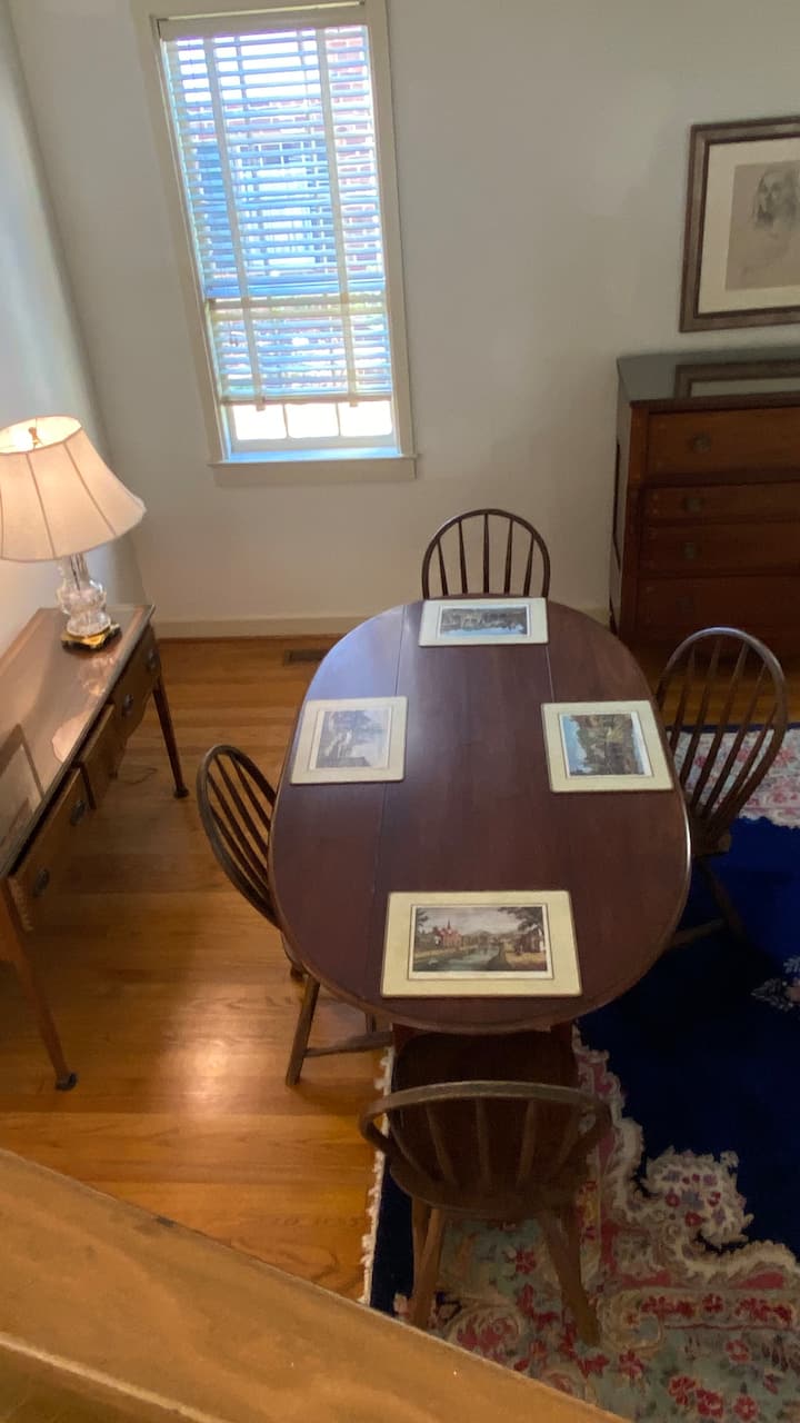 Historic District Near Downtown: 3-story Gem For 6 - Winston-Salem, NC