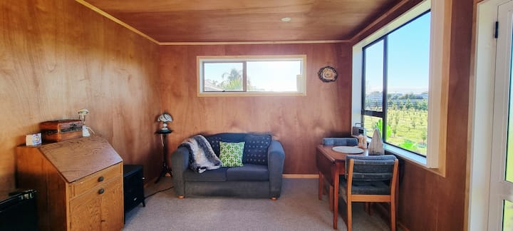 Whispering Pines Loft - Whanganui