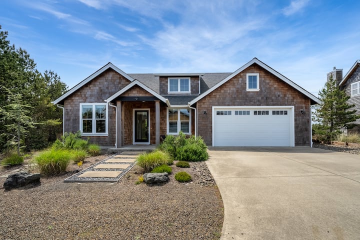 Modern Beach Home - Close To Ocean And State Park - Manzanita, OR