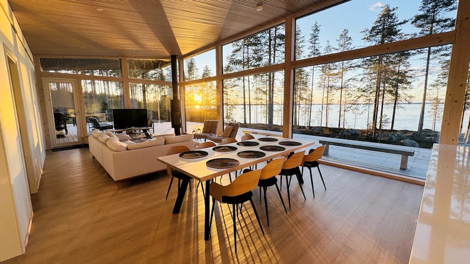 Villa Panorama, a glass house on Lake Saimaa, Taipalsaari, South Karelia, Finland, photo 6 of 10