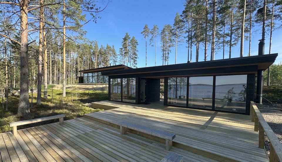 Villa Panorama, a glass house on Lake Saimaa, Taipalsaari, South Karelia, Finland, photo 4 of 10