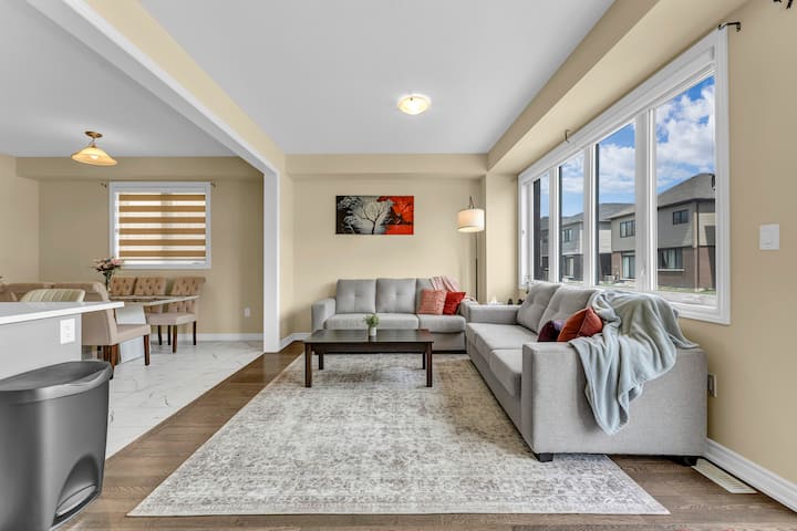 Modern 4br Retreat W/ Parking Near Niagara Falls - 세인트캐서린스