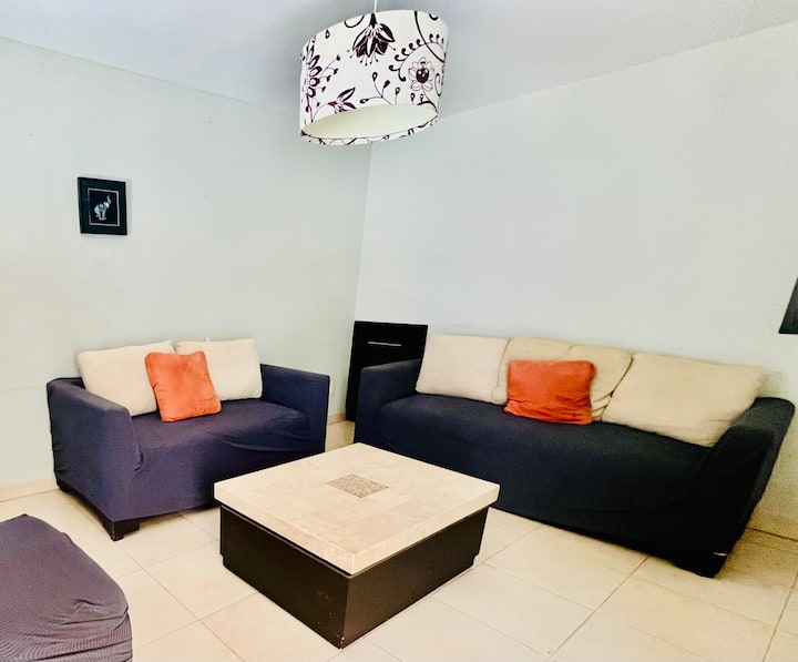 Bonita Casa P/10 Factura, Wifi, Buena Ubicación - Torreón