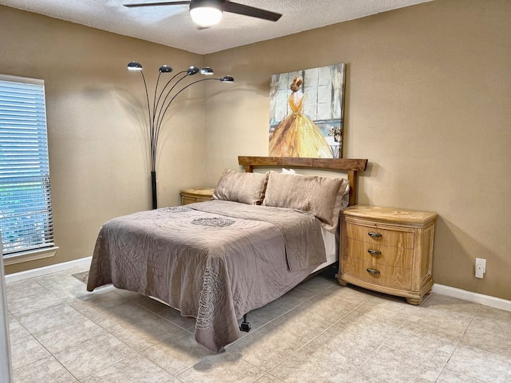 Cozy Condo In The Galleria Area - Houston, TX