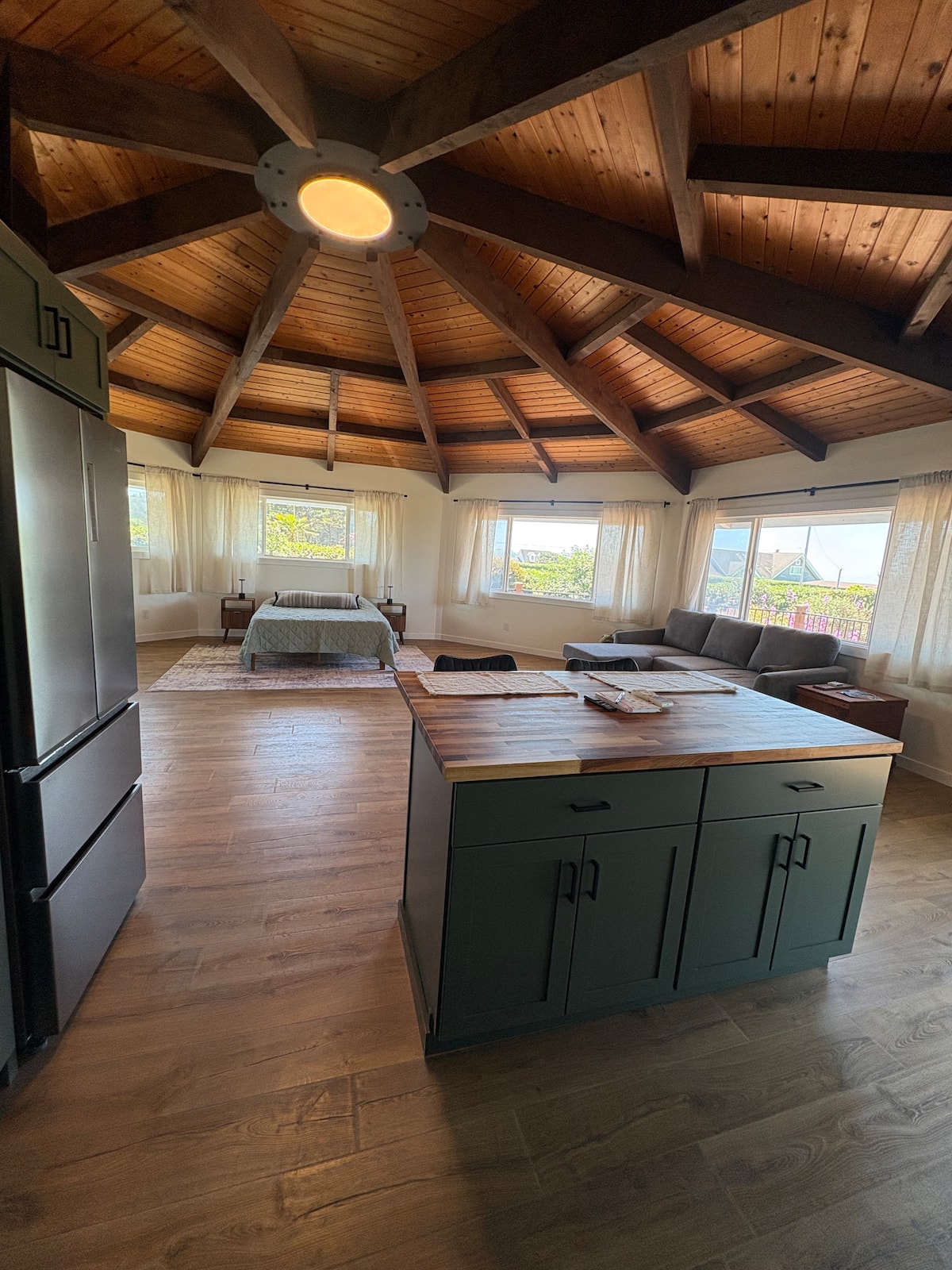 Oceanview Studio Retreat in Smith River, photo 4