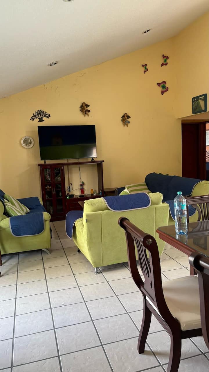 Residencia En Fraccionamiento Lomas De Cocoyoc - Oaxtepec