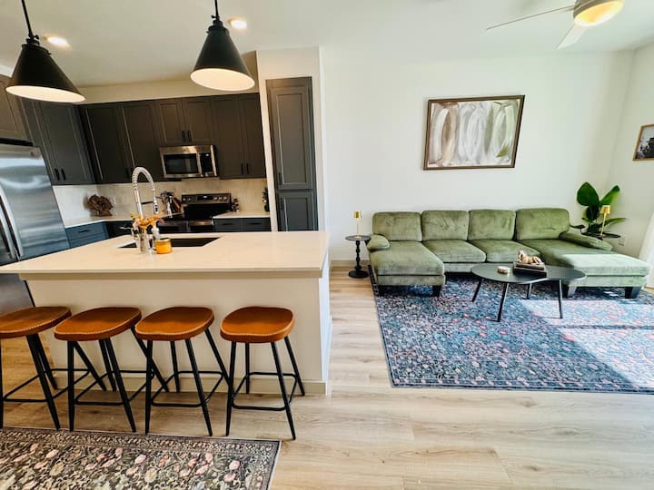 Designer 1br Escape | Pool + Social Spaces - San Marcos, TX