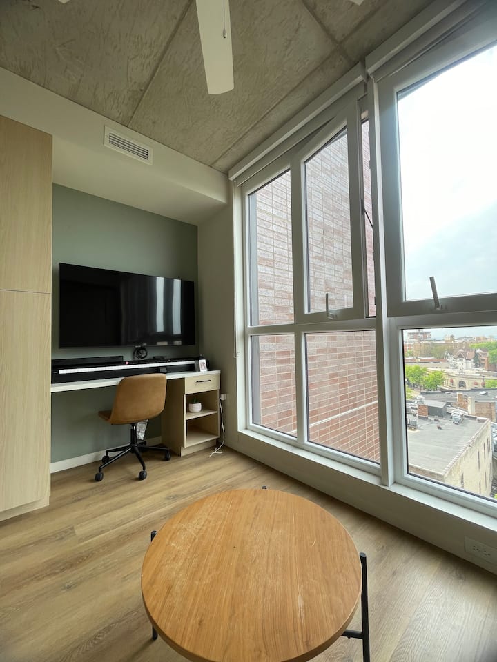 Newly Renovated Studio Apartment | Best City Views - Madison