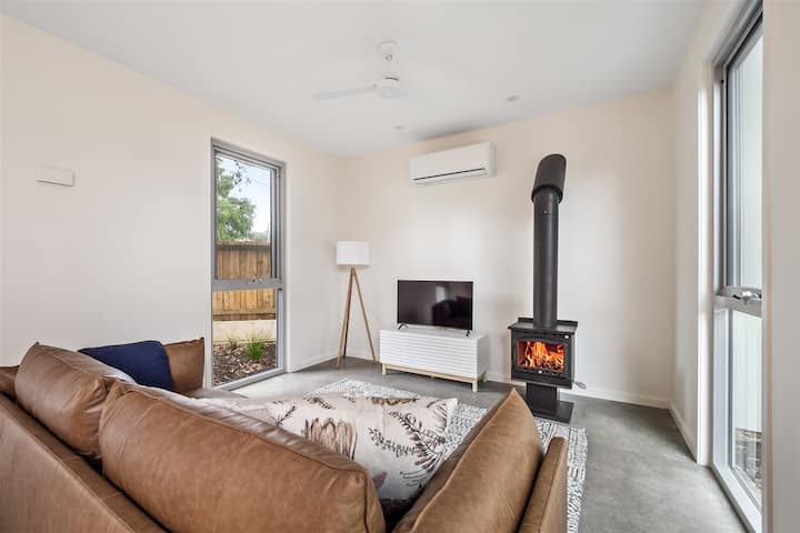 The Cape Collective 4 • 2bd 2ba • Walk To Town - Margaret River