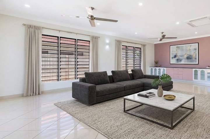 Zenlux Rosewater: Pool ~ Marina Deck ~ Bayview Pad - Darwin