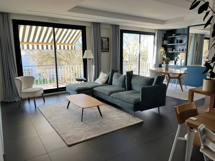 T3 Standing Vue Port • Garage + Borne - 洛里昂