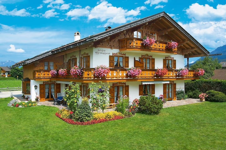 Gästehaus Christophorus Alpenglühn - Krün