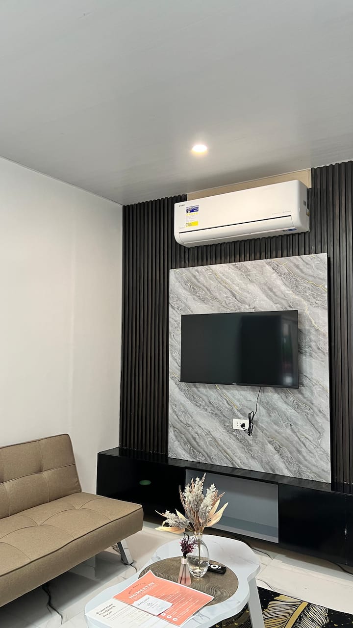Balai Magayon Hometel Family Room - Digos City