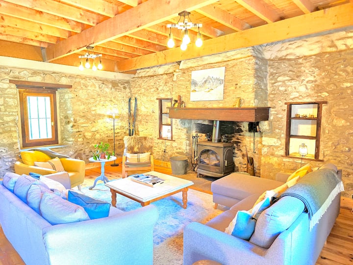 Les Granges Des Hautes Pyrénées, Gîte Arbizon - Hautes-Pyrénées