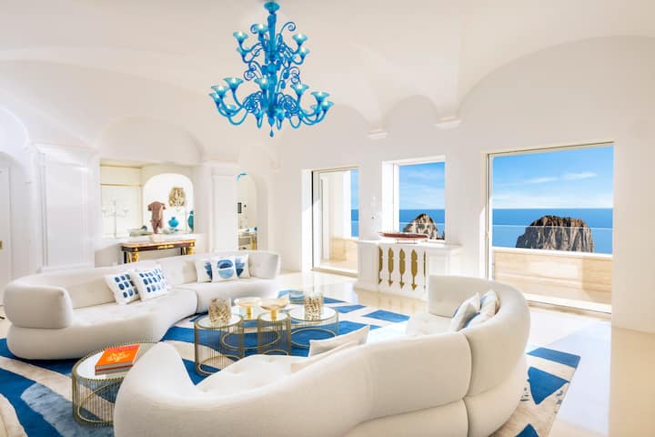 Front-row Faraglioni Luxury Villa - Anacapri