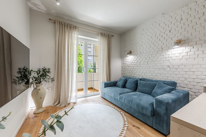 The Homey Flat | Stylish 2br City Apartment - Tirana