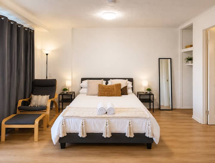 Luxury Escape With Pool, Spa & Fitness Facilities - Brisbane