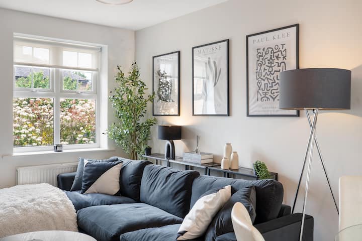 Luxury Hertford Stay, Sleeps 6, Parking For 2 Cars - Bedfordshire