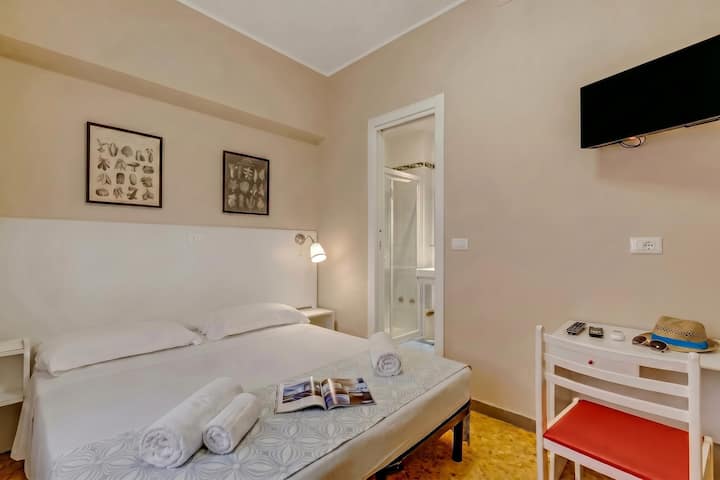 Hotel Del Golfo 72 - By Happy Rentals - Laigueglia