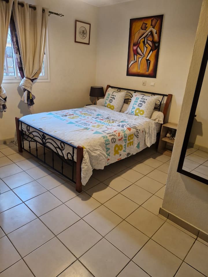 Chambre Dans Villa Avec Piscine à Libreville - Gabon