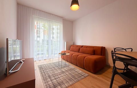 Top Airbnb: Międzyleska Apartment with Garden in Tarnogaj