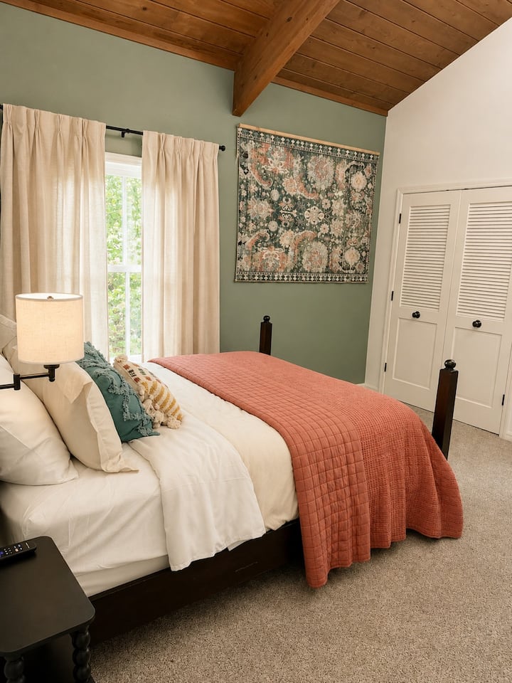 coral room 1