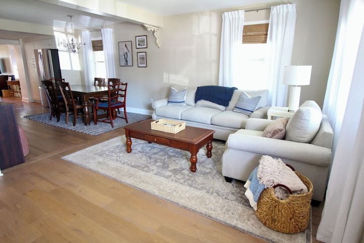 New! Still Waters Cottage. Charming 3-bedroom Home - Cape Charles, VA
