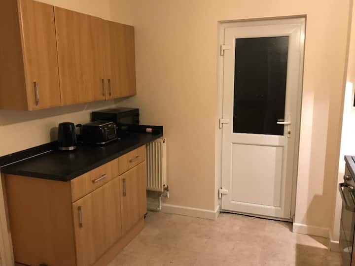 Bright & Relaxing Double Room In High Wycombe - High Wycombe