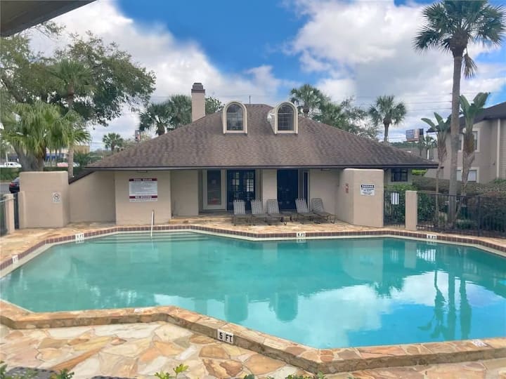 Beautiful Flat In Winter Park - Winter Park, FL