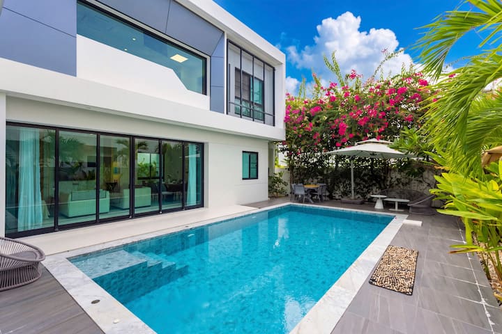 Private 4br Pool Villa Near Central Phuket - Phuket