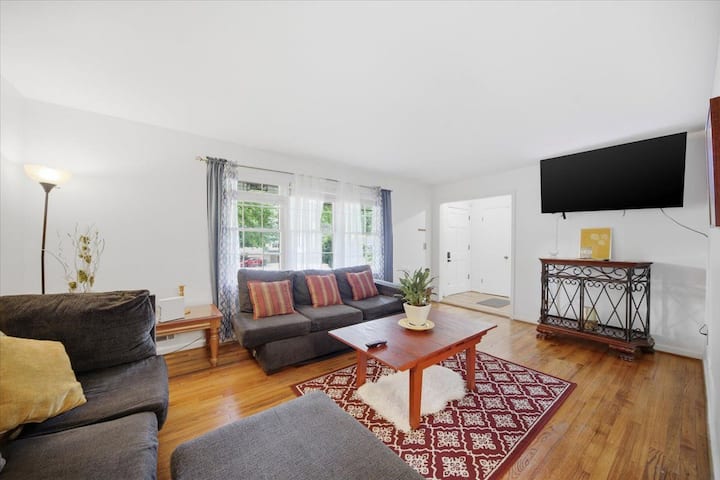 Cozy & Quiet Stay | 3 Min To Stone Mountain Park - Stone Mountain, GA