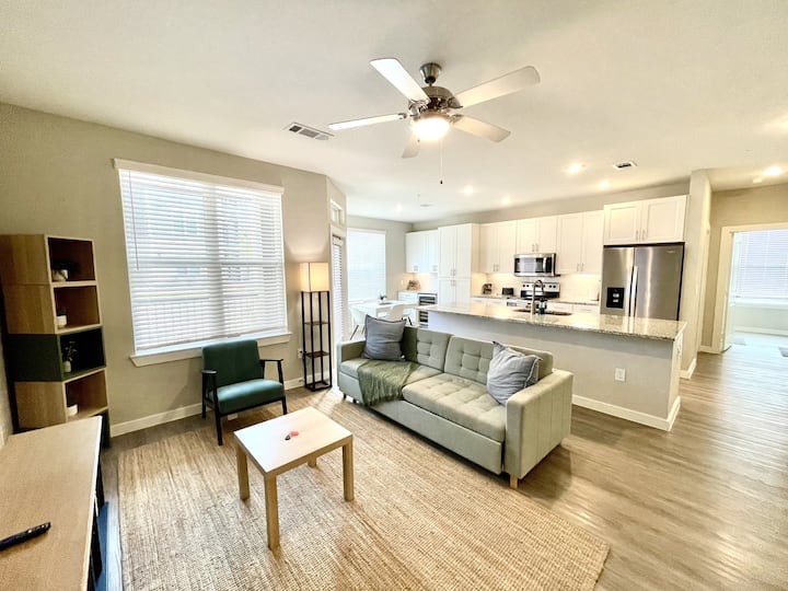 3-br Secure Near Sugarland Pool/gym King A - Richmond, TX