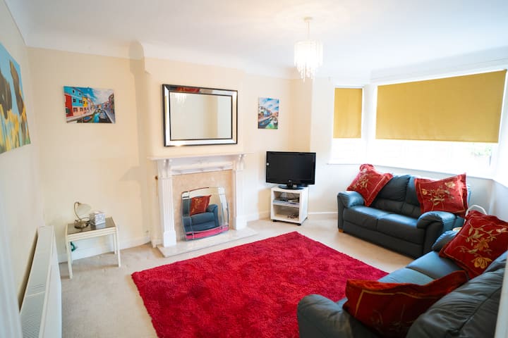 Det 3 Bed Hse 2 Mins 2 Lord St 2 Mls 2 Ry Birkdale - Southport