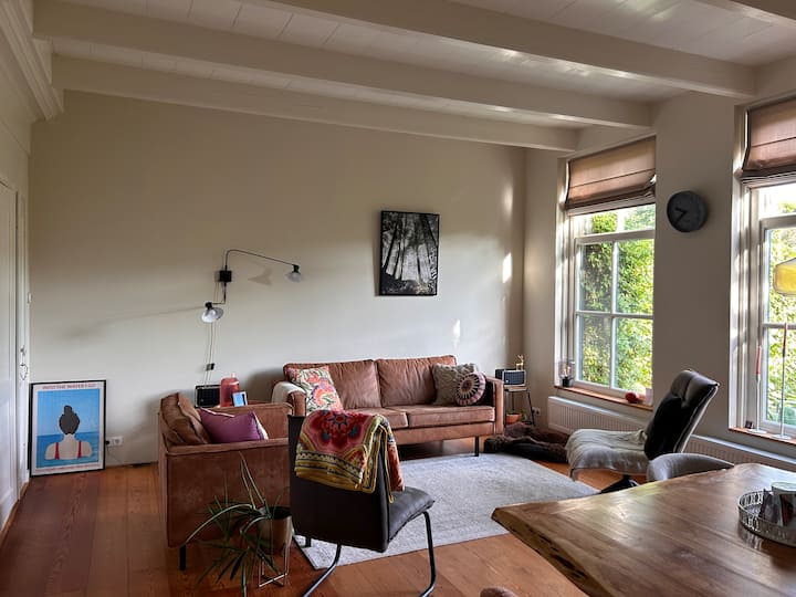 Bedstede Huisje Midden In Workum Met Rustige Tuin. - Warkum
