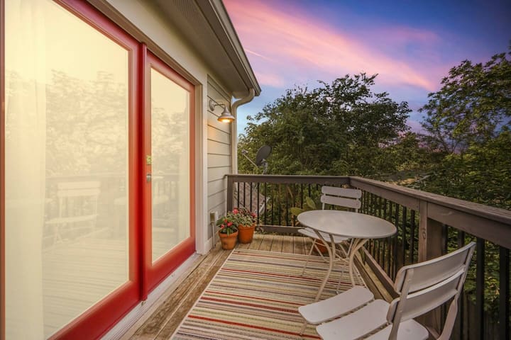 Guest Suite | Private Entrance and Balcony