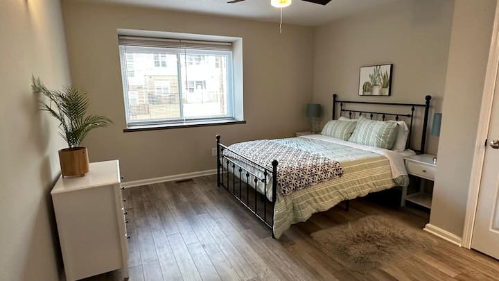 Raleigh Private Room With Bathroom #2 - Raleigh, NC