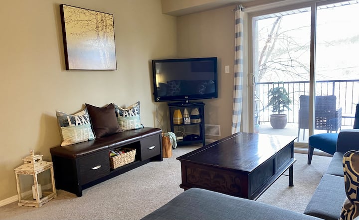 Bluebird Bay | Lake | Outdoor Pool | Hot Tub | Gym - Invermere