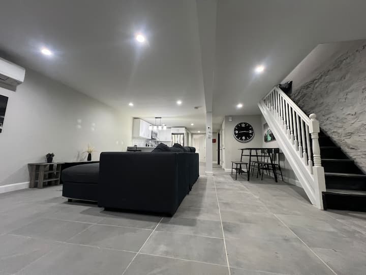 Private Suite+bath-self Checkin-near Prospect Park - 브루클린