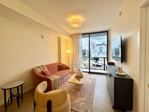 Top performing Airbnb: Artistic Apt/Walk to Wynwood Walls/DesignDist 618 in Fashion District