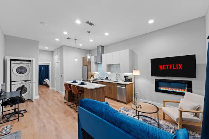 New Elegant Apt+free Parking+fireplace+stockyards - Fort Worth, TX