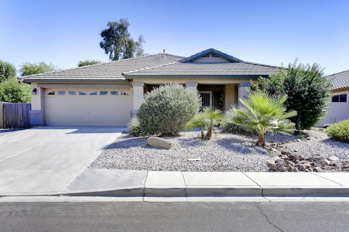Private Pool · Pet-friendly · Gilbert Az - Gilbert, AZ