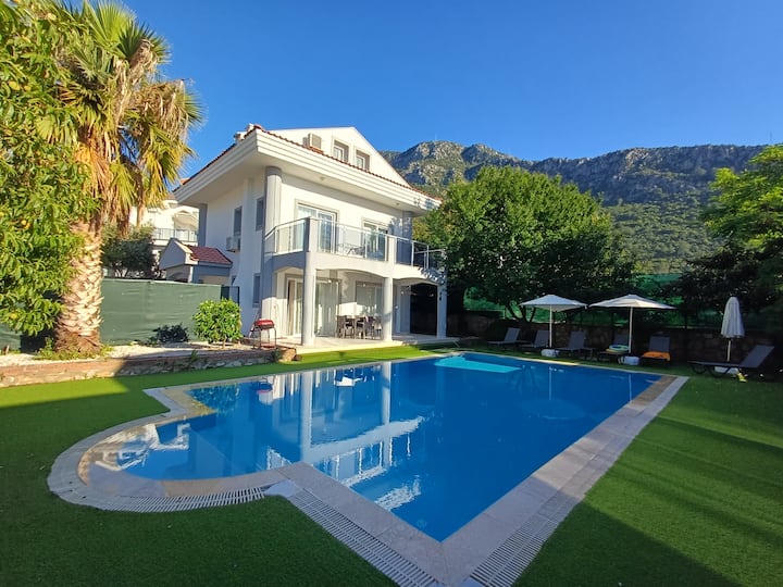 Fethiye ÖLüdeniz Mahallesinde Villa (Villa Derin) - Ölüdeniz
