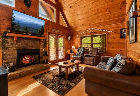 Mountain View Retreat cabin in Sevierville - Photo 3