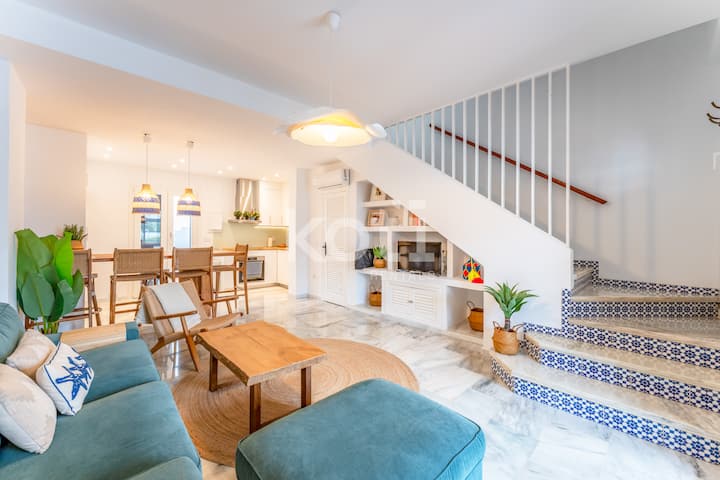 Terraza Y Piscina | Fuengirola | Casa Sauce - Fuengirola
