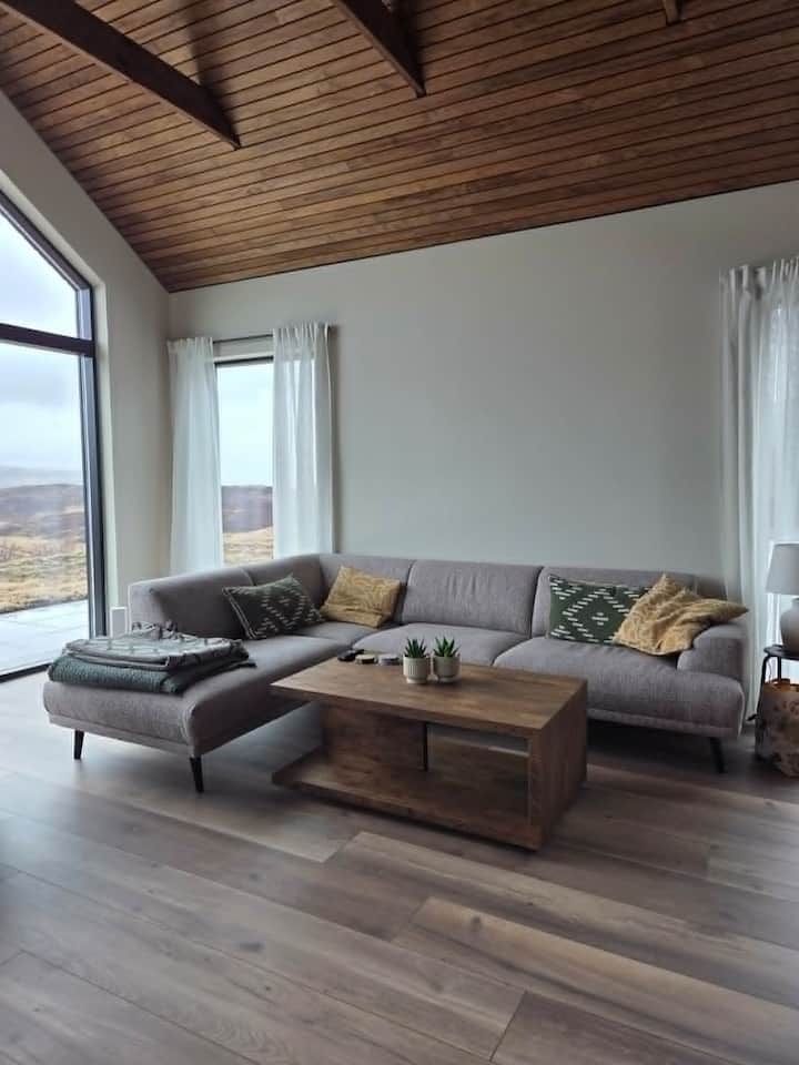 Spacious Summer House In West Iceland With Hot Tub - Iceland