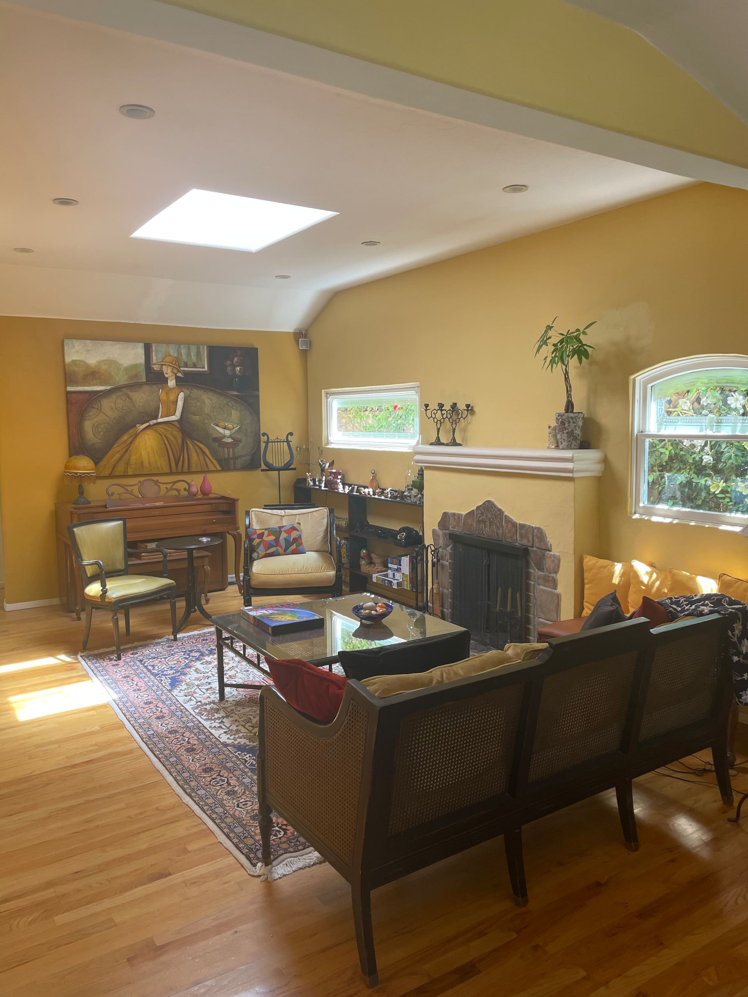 Mediterranean Home Near Stanford, Private Yard - Photo 2