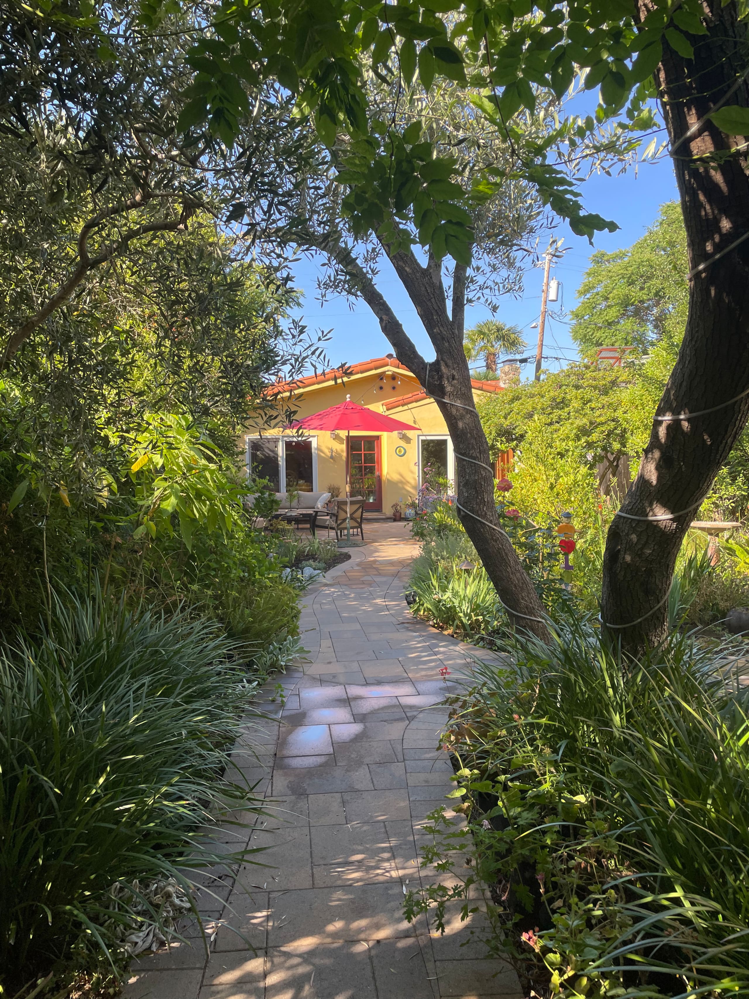Mediterranean Home Near Stanford, Private Yard - Photo 35