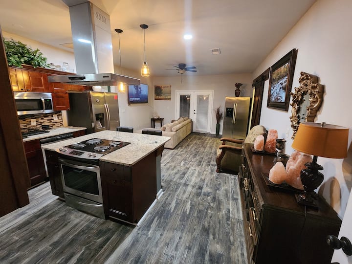 Private Basement Apartment W/ Separate Entrance - Duluth, GA